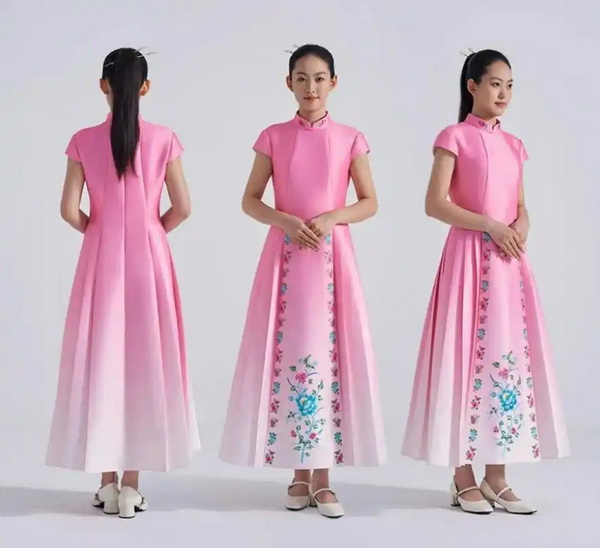 第十五屆全運(yùn)會(huì)頒獎(jiǎng)禮服發(fā)布：馬面裙、三藍(lán)繡、旗袍領(lǐng)，非遺元素彰顯灣區(qū)魅力